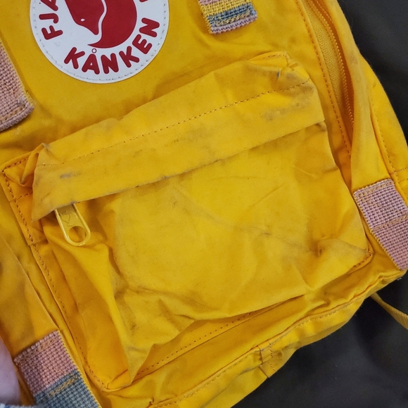 Fjallraven Kanken Mini - Picture 3 of 7